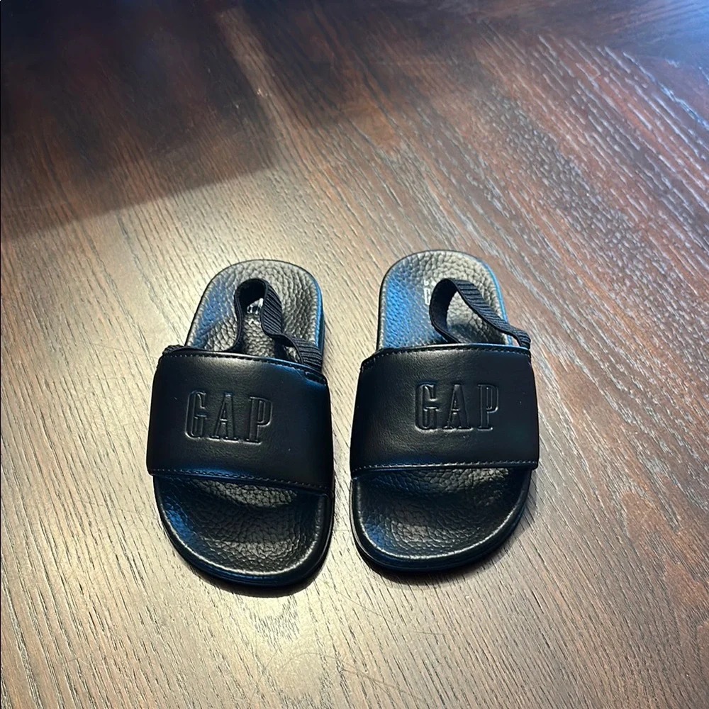GAP Kids Black Slide Sandals Toddler Size 7.5 Slip On Summer Shoes